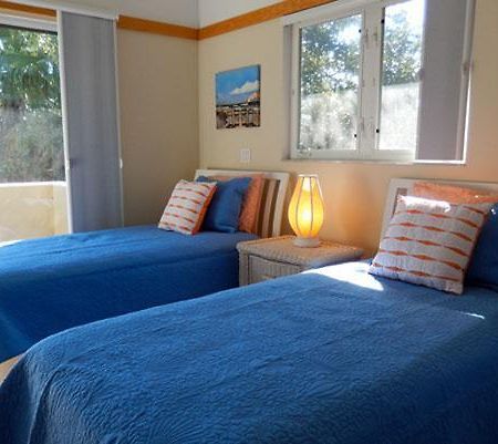 Serenity Four Bedroom Villa Холмс-Бич Экстерьер фото