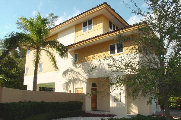 Serenity Four Bedroom Villa Холмс-Бич Экстерьер фото